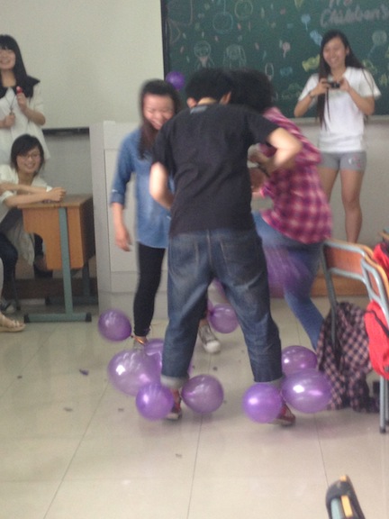 As June 1st is International Children's Day a few classes used that as their theme. We got to eat candy and play silly games. (In this game each student tried to pop the other students balloons while protecting their own.)