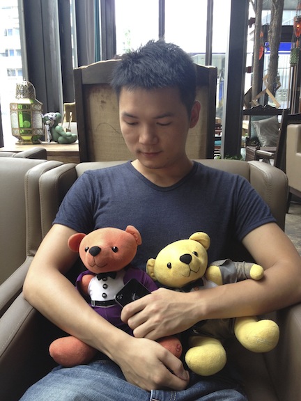 On my last day I made him wake up early and have lunch with me at my favorite nearby cafe. Jason worked out everyday, especially with weights, so I think he posed like this to show off his muscular arms.