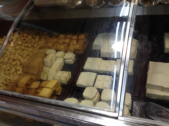 Unlike the lumpy, tasteless tofu in America, tofu in China comes in all different styles. *drool*